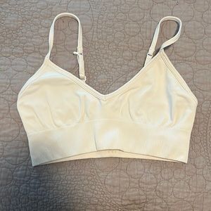 Lululemon EBB to street bra size 8
